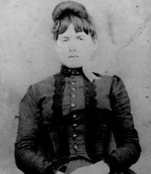 A 19th-century portrait photograph of Elva Zona Heaster Shue