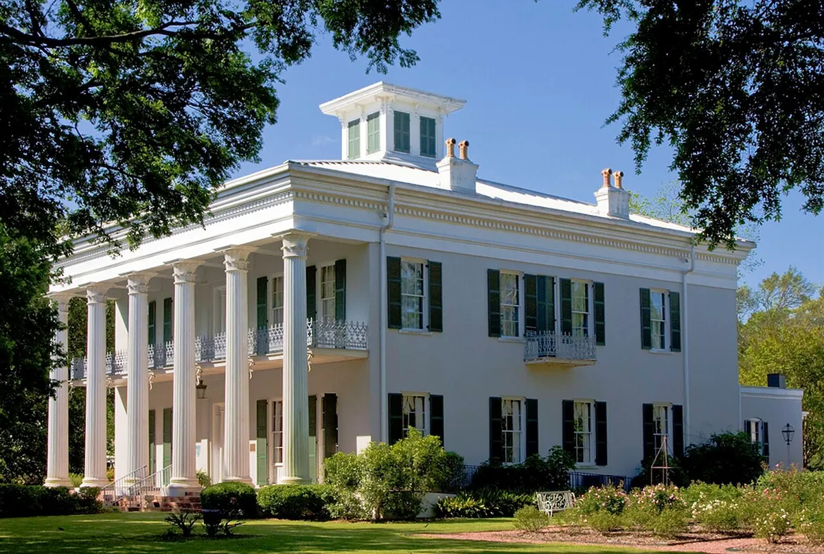 The columned front of Sturdivant Hall, a Greek Revival mansion in Selma, Alabama